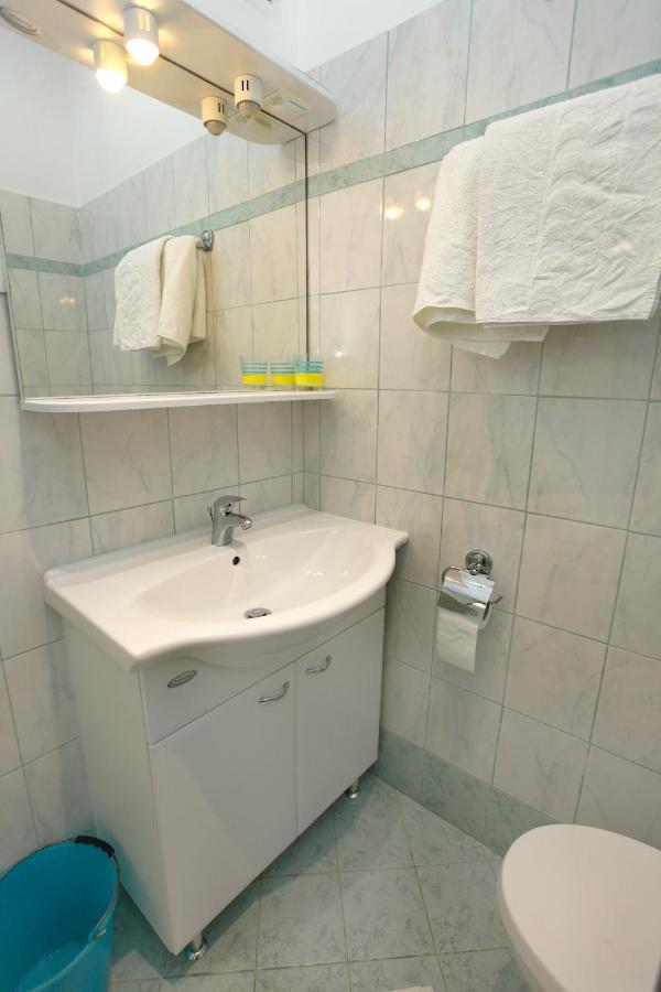 Dino Studio And Room Apartments Portoroz Luaran gambar