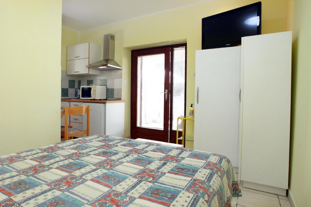 Dino Studio And Room Apartments Portoroz Luaran gambar