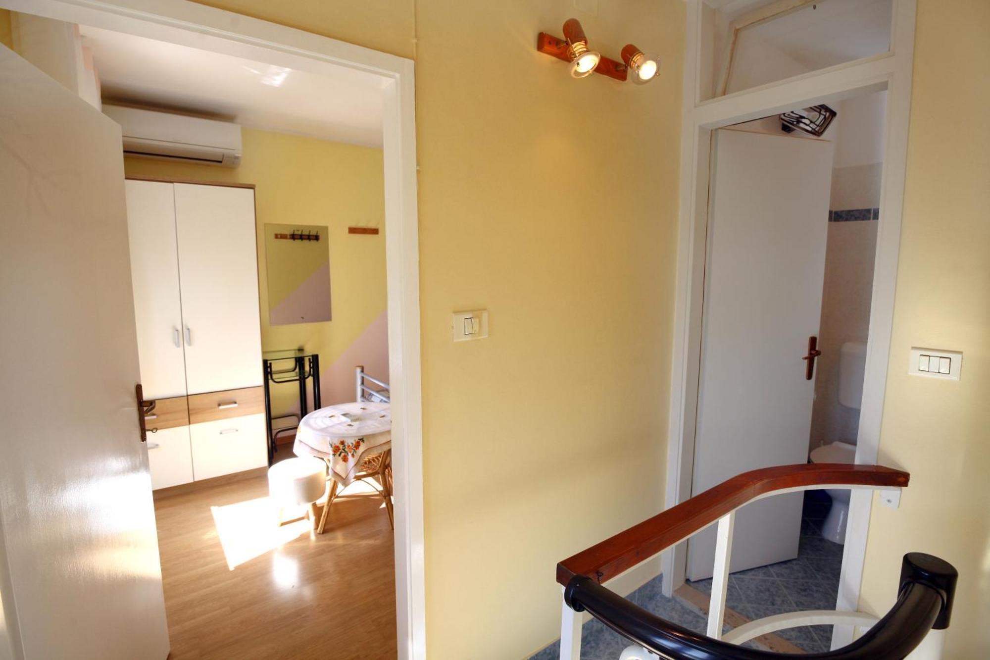 Dino Studio And Room Apartments Portoroz Luaran gambar